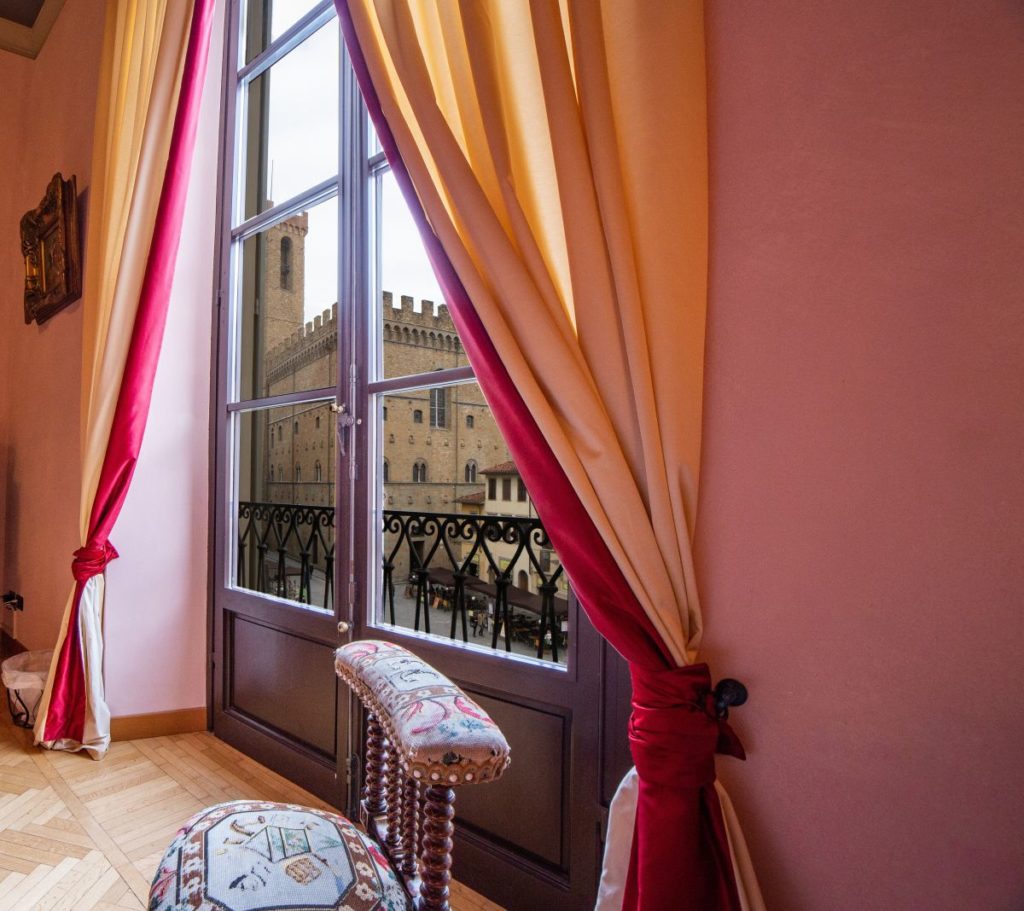 Special 25% off rate. Pay now, not refundable

from 
€ 99